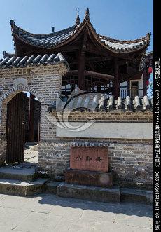 属相为牛男和女猴的相配吗属相爱情婚姻(属相为牛男人最佳老婆)