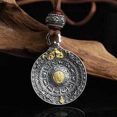 占卜真的假的22张牌让你选三张牌啥意思(推算爱情太阳)